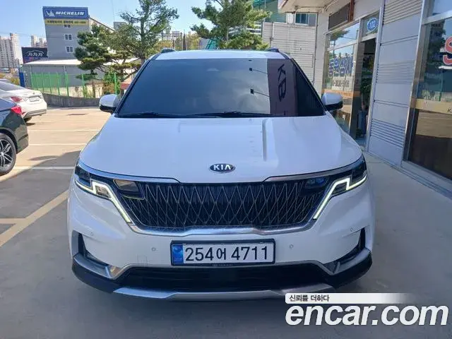 Kia Carnival Diesel 9-Seater Noblesse 2021