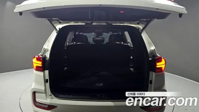 SsangYong Rexton Diesel 2.2 4WD Signature 2022 — фото 20