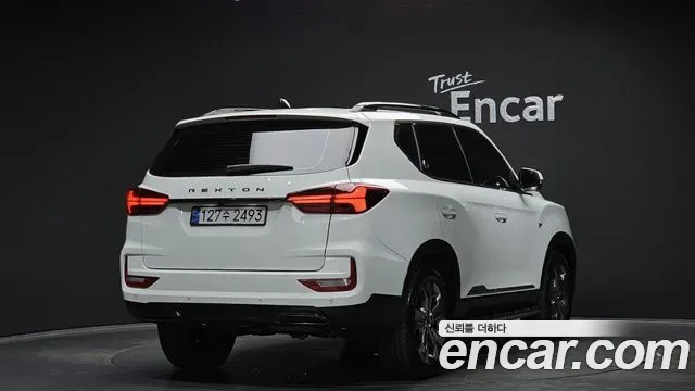 SsangYong Rexton Diesel 2.2 4WD Signature 2022 — фото 2