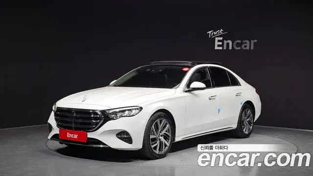 Mercedes-Benz E-Class E220d 4MATIC Exclusive 2024