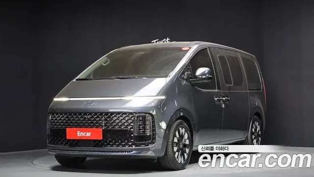 Hyundai Staria 4WD Lounge 9-Seater Inspiration 2024