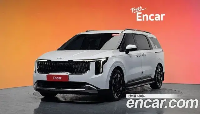 Kia Carnival Gasoline 9-Seater Signature 2024