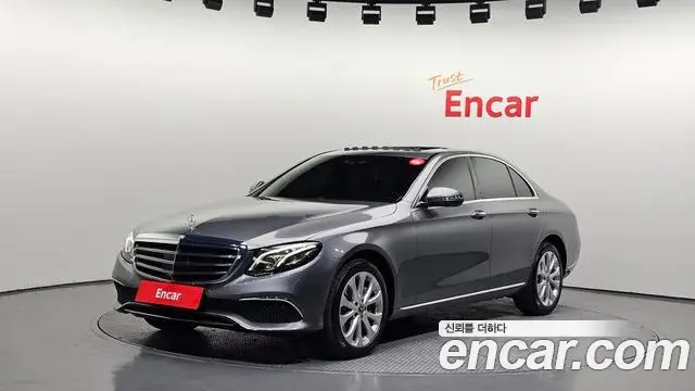 Mercedes-Benz E-Class E300 4MATIC Exclusive 2020
