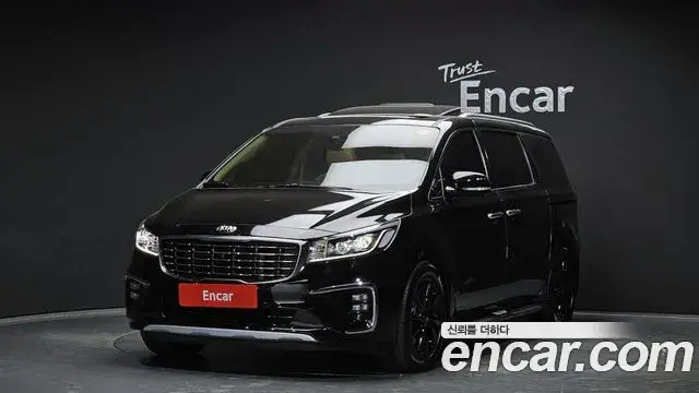 Kia Carnival 7-Seater Limousine President 2019