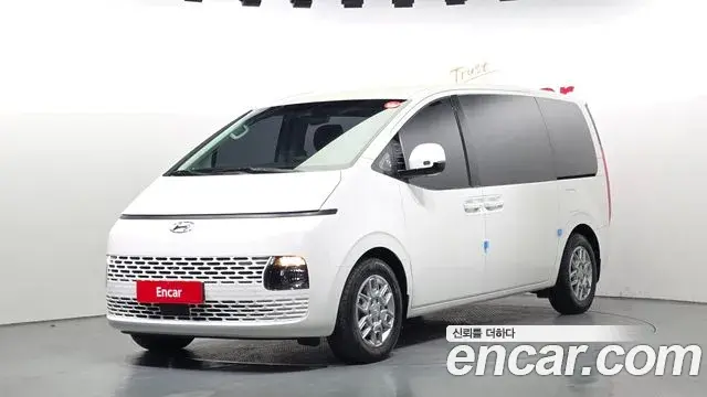 Hyundai Staria Tourer 9-Seater Modern 2022