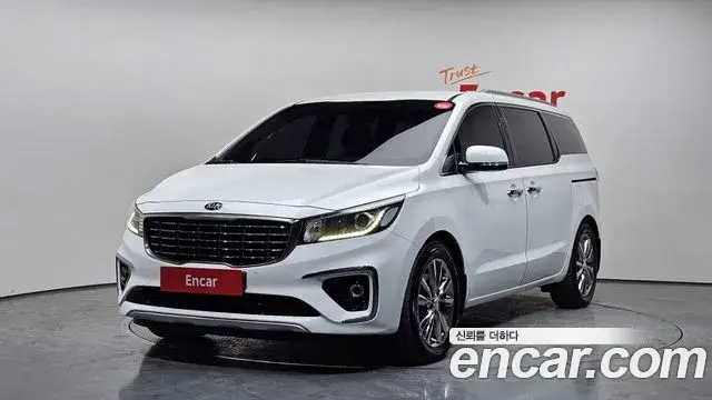 Kia Carnival 9-Seater Prstige 2019