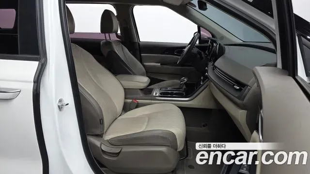 Kia Carnival Diesel 9-Seater Prestige 2020 — фото 11