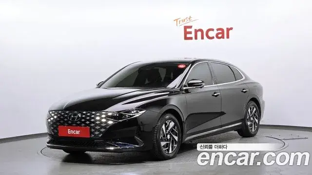 Hyundai Grandeur Exclusive 2022