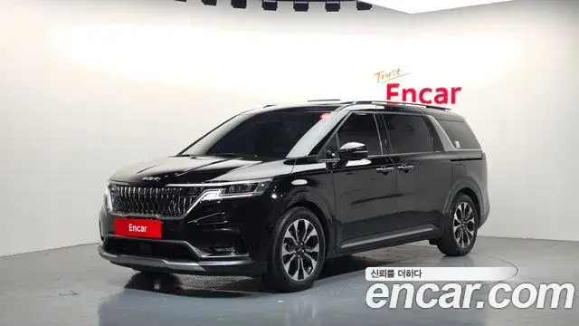Kia Carnival Gasoline 7-Seater Signature 2022