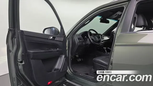SsangYong Rexton Diesel 2.2 4WD Prestige 2021 — фото 10