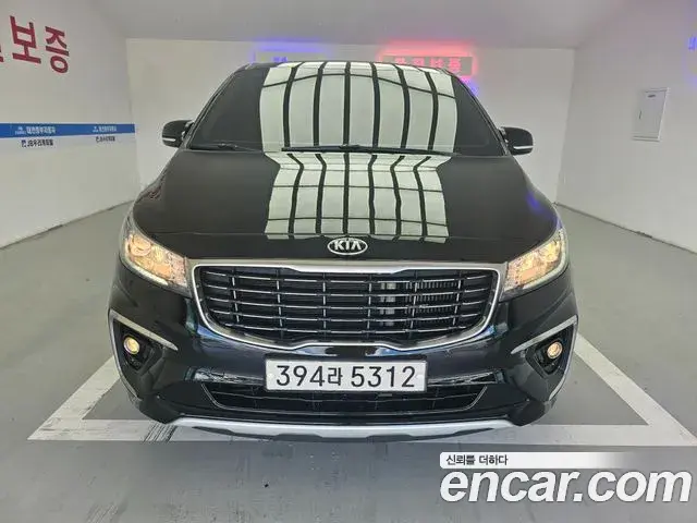 Kia Carnival 9-Seater Prstige 2019