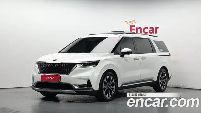 Kia Carnival Gasoline 7-Seater Signature 2021