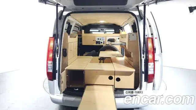 Hyundai Staria Cargo 3-Seater Modern 2023