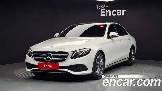 Mercedes-Benz E-Class E300 4MATIC Avnatgarde 2019