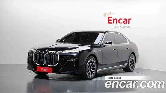 BMW 7-Series 740i xDrive M Sport 2025