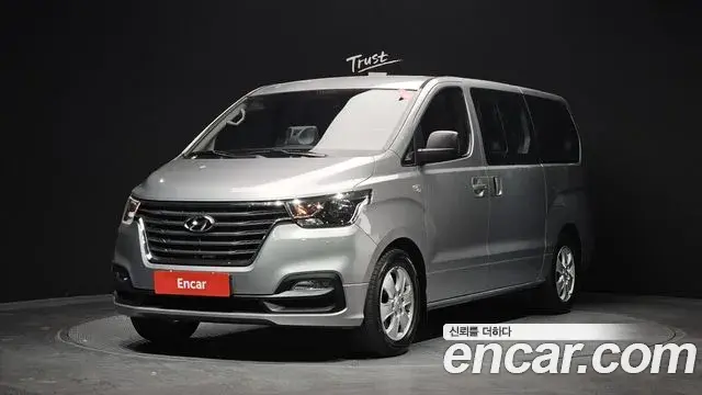 Hyundai Starex Wagon 12-Seater Smart 2019