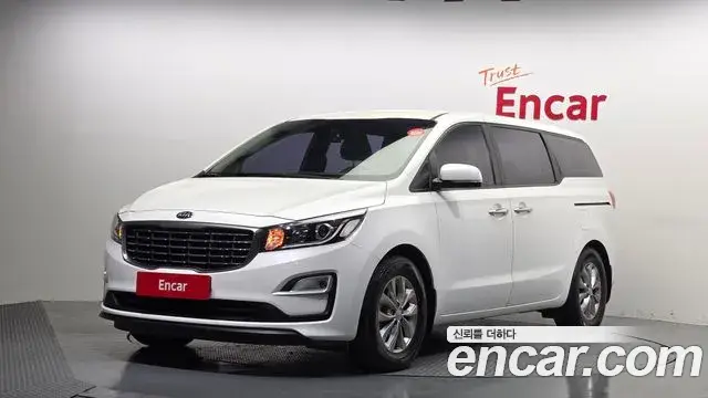 Kia Carnival 11-Seater Deluxe 2019