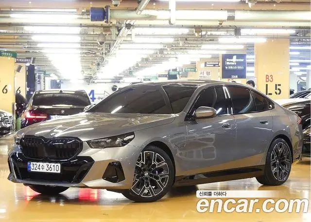 BMW 5-Series 530e xDrive M Sport 2026