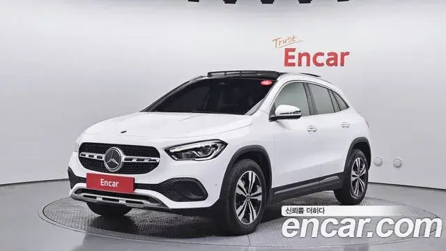 Mercedes-Benz GLA-Class GLA220 2021