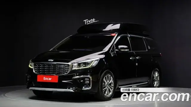 Kia Carnival 9-Seater Hi-Limousine Prestige 2019