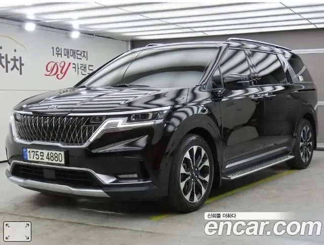 Kia Carnival Gasoline 9-Seater Signature 2021
