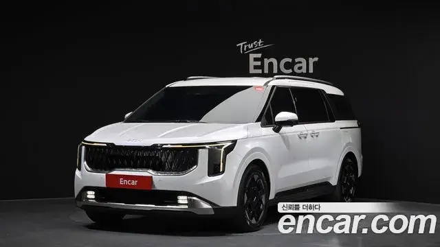 Kia Carnival Gasoline 9-Seater Signature 2024