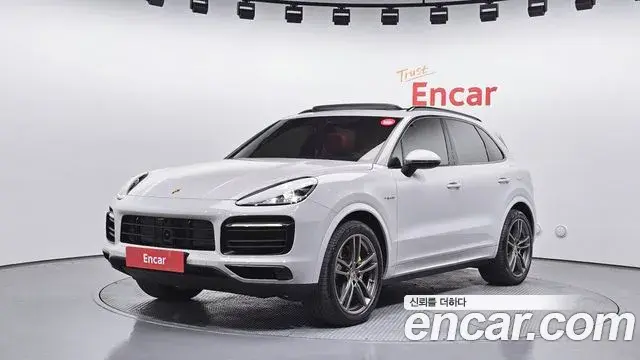 Porsche Cayenne 3.0 E-HYBRID PLATINUM EDITION 2023