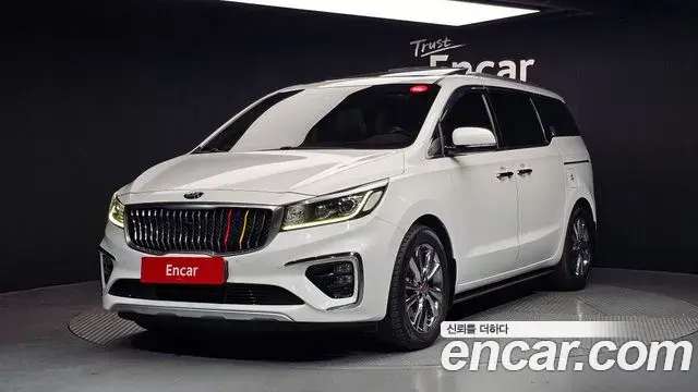 Kia Carnival 9-Seater Prstige 2019