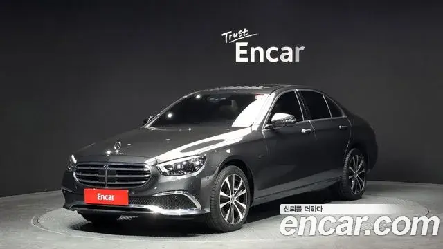 Mercedes-Benz E-Class E300e 4MATIC Exclusive 2021