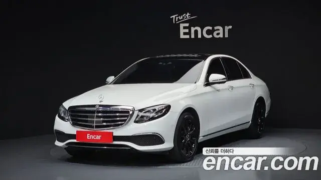 Mercedes-Benz E-Class E300 4MATIC Exclusive 2020