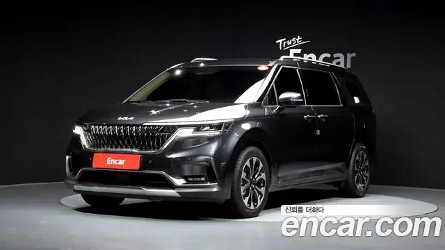 Kia Carnival Gasoline 9-Seater Signature 2023