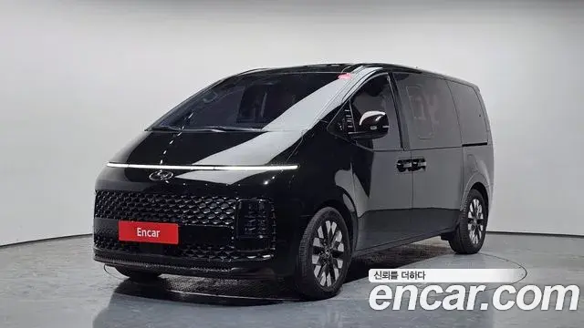 Hyundai Staria 4WD Lounge 9-Seater Inspiration 2021