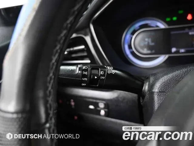 Kia Niro 1.6 HEV Prestige 2019 — фото 16