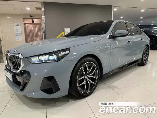 BMW 5-Series 520i M Sport 2024