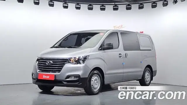 Hyundai Starex Van 5-Seater Style 2021