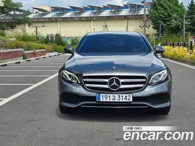 Mercedes-Benz E-Class E220d Avantgarde 2019
