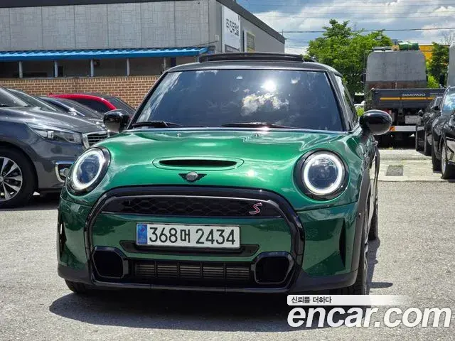 Mini Cooper Classic Third Generation 2024