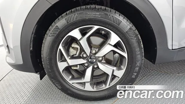 Kia Sportage Diesel 2.0 2WD Luxury 2019 — фото 5