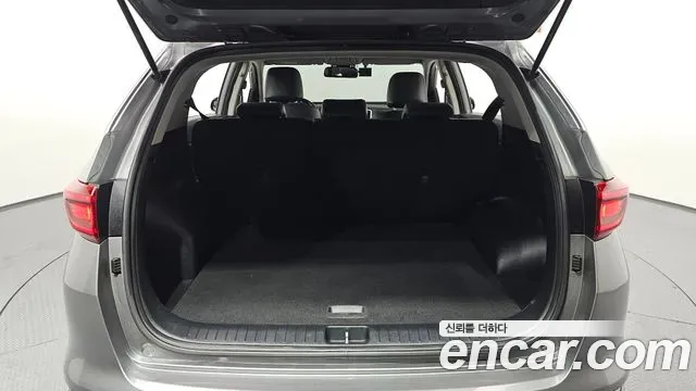 Kia Sportage Diesel 2.0 2WD Luxury 2019 — фото 20