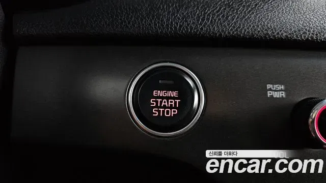 Kia Sportage Diesel 2.0 2WD Luxury 2019 — фото 18
