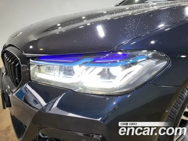 BMW 5-Series 530i M Sport Package Plus 2019