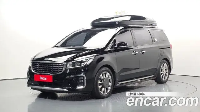 Kia Carnival 7-Seater Limousine President 2019