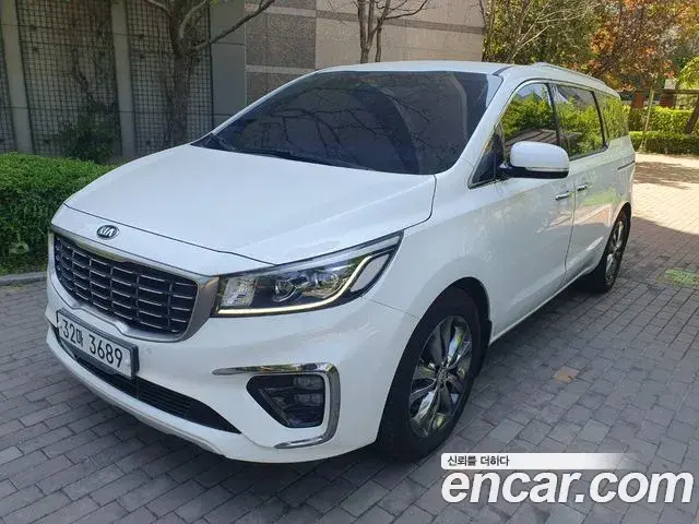 Kia Carnival 9-Seater Noblesse 2019