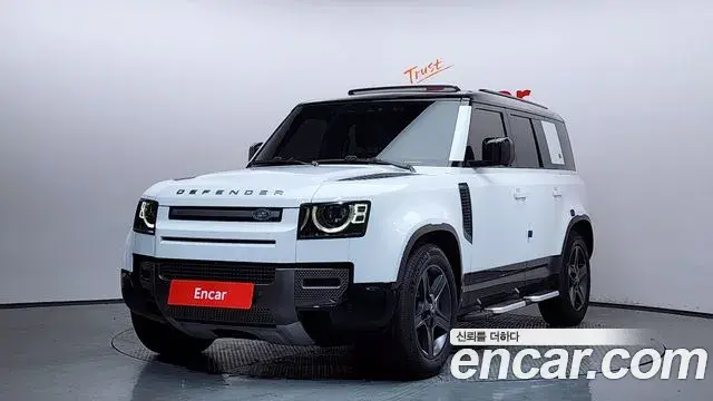 Land Rover Defender 110 P300 X-Dynamic SE 2024