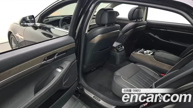 Genesis G90 3.8 AWD Luxury 2019 — фото 12