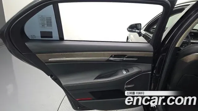 Genesis G90 3.8 AWD Luxury 2019 — фото 25