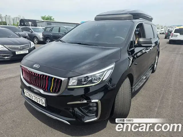 Kia Carnival 9-Seater Noblesse Special 2019