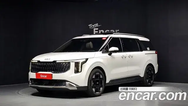 Kia Carnival Diesel 9-Seater Signature 2024