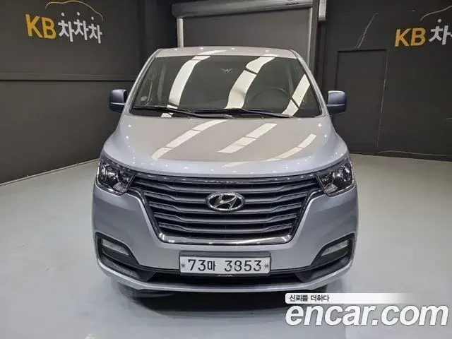 Hyundai Starex Wagon 12-Seater Smart 2019