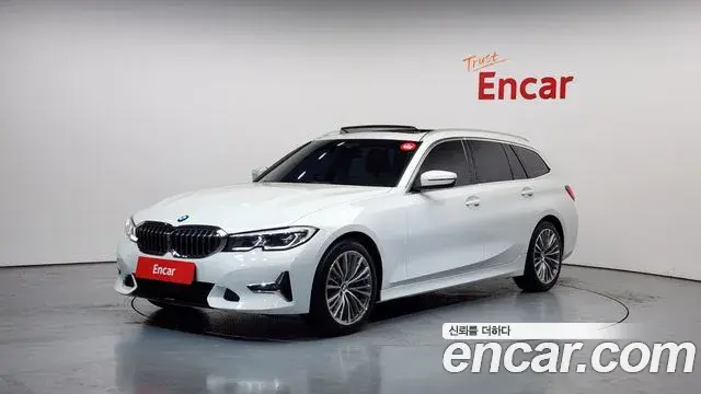 BMW 3-Series 320d Touring Luxury 2022